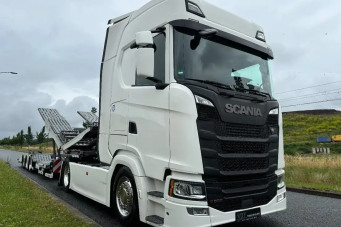 Scania 500S NGS i.c.m. Rolfo Truck / Machine / Van transporter